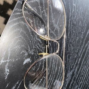 Women’s sunglasses/non prescription glasses
